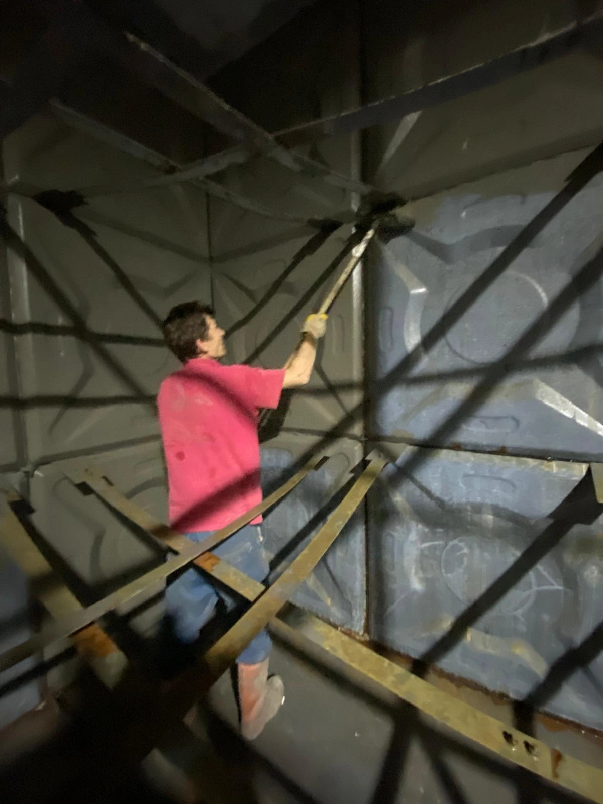 su deposu temizliği ve yalıtımı çalışmaları